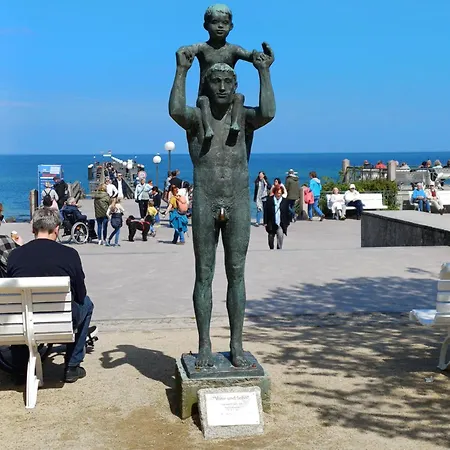 شقة 5 2 Bathrooms 1 Kitchen 1 Piano *