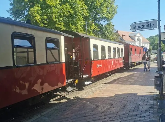 5 2 Bathrooms 1 Kitchen 1 Piano * Ostseebad Kühlungsborn